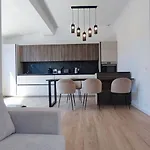 Frgk Coastal House , Garden Near Beaches & Ultra-fast Wi-fi Hébergement de vacances