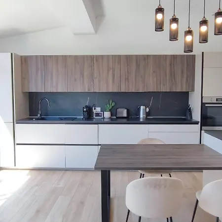Frgk Coastal House , Garden Near Beaches & Ultra-fast Wi-fi